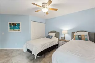 622 Wiggins Bay Dr, Naples, FL 34110 - Photo 18