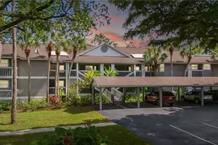 622 Wiggins Bay Dr, Naples, FL 34110 - Photo 26