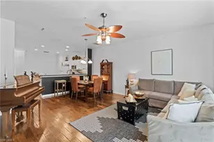 941 Hampton Cir, Naples, FL 34105 - Photo 16