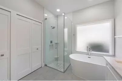 8828 Ventura Way, Naples, FL 34109 - Photo 16