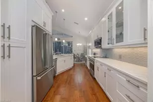 8828 Ventura Way, Naples, FL 34109 - Photo 14