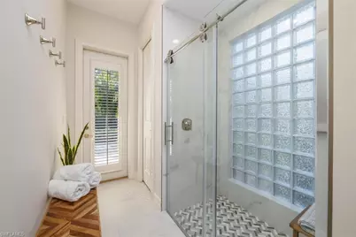 2825 Leeward Ln, Naples, FL 34103 - Photo 26