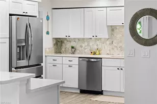 19 Knights Bridge Rd, Naples, FL 34112 - Photo 10