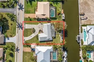 1696 Sandpiper St, Naples, FL 34102 - Photo 4