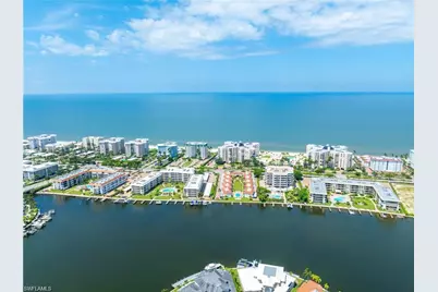 3070 Gulf Shore Blvd N #201, Naples, FL 34103 - Photo 8