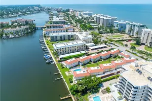 3070 Gulf Shore Blvd N, Naples, FL 34103 - Photo 14