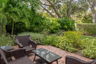 2448 Harbor Rd, Naples, FL 34104 - Photo 30