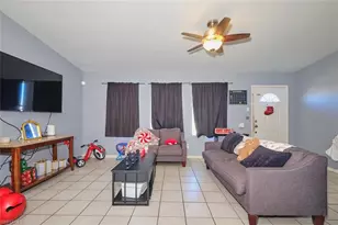 706 SW 31st St, Cape Coral, FL 33914 - Photo 6