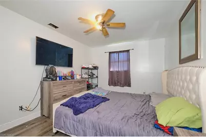 706 SW 31st St, Cape Coral, FL 33914 - Photo 10