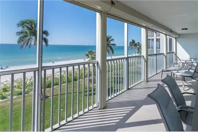 10691 Gulf Shore Dr #400, Naples, FL 34108 - Photo 4