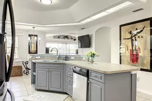 501 SW 28th Terrace, Cape Coral, FL 33914 - Photo 14