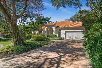 1923 Blackstone Cir, Naples, FL 34109 - Photo 46