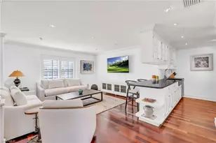 271 Broad Ave S, Naples, FL 34102 - Photo 2