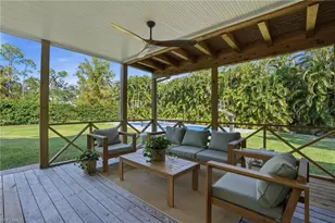 6260 Waxmyrtle Way, Naples, FL 34109 - Photo 6