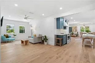 6260 Waxmyrtle Way, Naples, FL 34109 - Photo 14