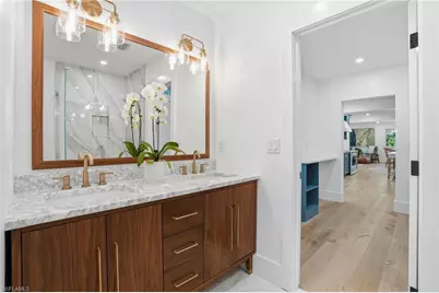 6260 Waxmyrtle Way, Naples, FL 34109 - Photo 18