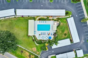 10682 Gulf Shore Dr, Naples, FL 34108 - Photo 30