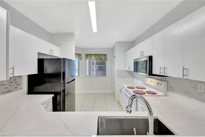 7842 Regal Heron Cir #204, Naples, FL 34104 - Photo 10