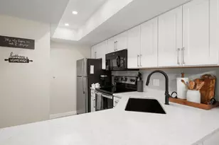 600 Neapolitan Way, Naples, FL 34103 - Photo 10