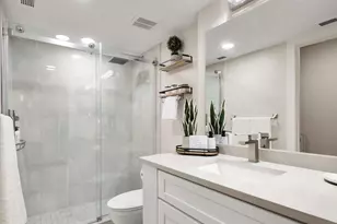 600 Neapolitan Way, Naples, FL 34103 - Photo 16