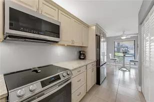 236 Pebble Beach Cir, Naples, FL 34113 - Photo 4