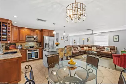 2569 Outrigger Ln, Naples, FL 34104 - Photo 4