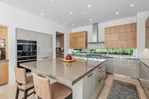 440 Spinnaker Dr, Naples, FL 34102 - Photo 8