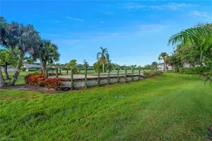 1086 Forest Lakes Dr, Naples, FL 34105 - Photo 36