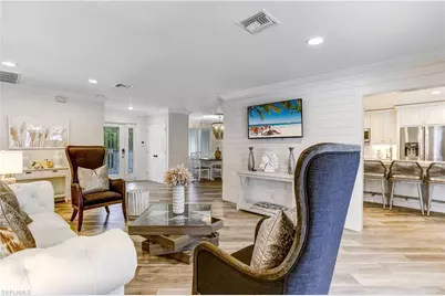 370 6th Ave S, Naples, FL 34102 - Photo 14