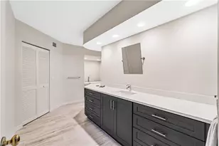 20 Seagate Dr, Naples, FL 34103 - Photo 10