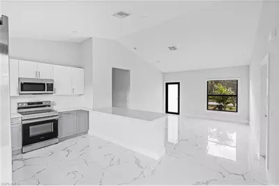 556 Woodview Dr, Lehigh Acres, FL 33972 - Photo 16