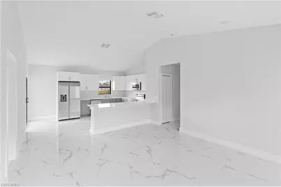 556 Woodview Dr, Lehigh Acres, FL 33972 - Photo 10