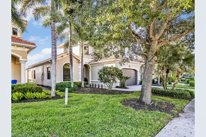 1365 Serrano Cir, Naples, FL 34105 - Photo 4