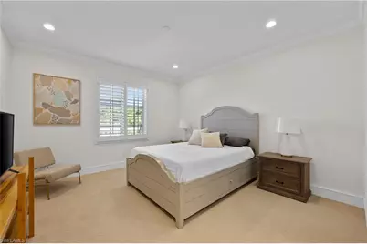 55 E Burning Tree Dr, Naples, FL 34105 - Photo 32