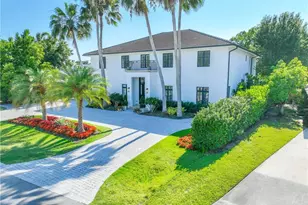 55 E Burning Tree Dr, Naples, FL 34105 - Photo 1