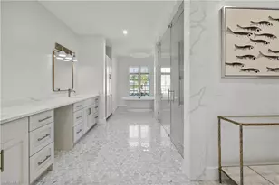 55 E Burning Tree Dr, Naples, FL 34105 - Photo 20