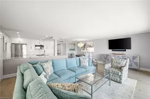 222 Harbour Dr, Naples, FL 34103 - Photo 24