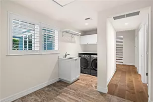 2499 10th St N, Naples, FL 34103 - Photo 32