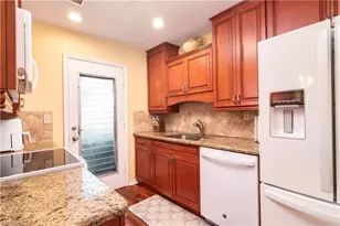 1295 Solana Rd, Naples, FL 34103 - Photo 6