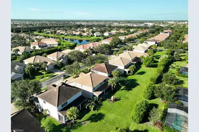 2029 Fairmont Ln, Naples, FL 34120 - Photo 32