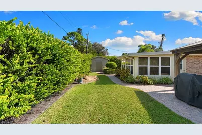 9817 Pennsylvania Ave, Bonita Springs, FL 34135 - Photo 22