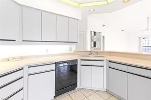 11730 Quail Village Way, Naples, FL 34119 - Photo 16