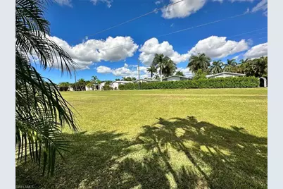 1453 Diamond Lake Cir, Naples, FL 34114 - Photo 14