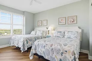 445 Cove Tower Dr, Naples, FL 34110 - Photo 14