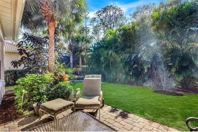 16156 Parque Ln, Naples, FL 34110 - Photo 12