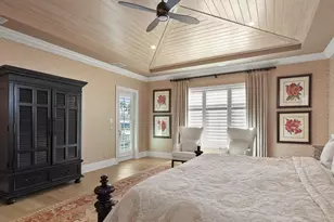 360 Heron Ave, Naples, FL 34108 - Photo 24