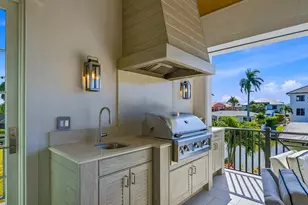 360 Heron Ave, Naples, FL 34108 - Photo 20