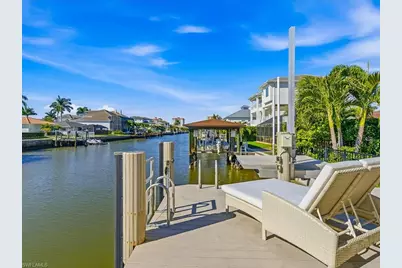 360 Heron Ave, Naples, FL 34108 - Photo 46