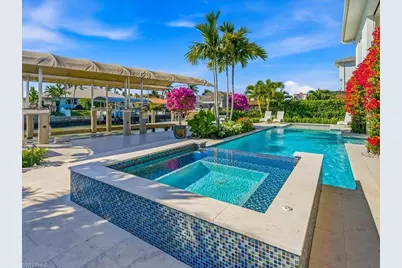 360 Heron Ave, Naples, FL 34108 - Photo 44