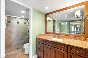 40 Seagate Dr, Naples, FL 34103 - Photo 16